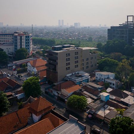 Stay.Vie Hotel สุราบายา ภายนอก รูปภาพ