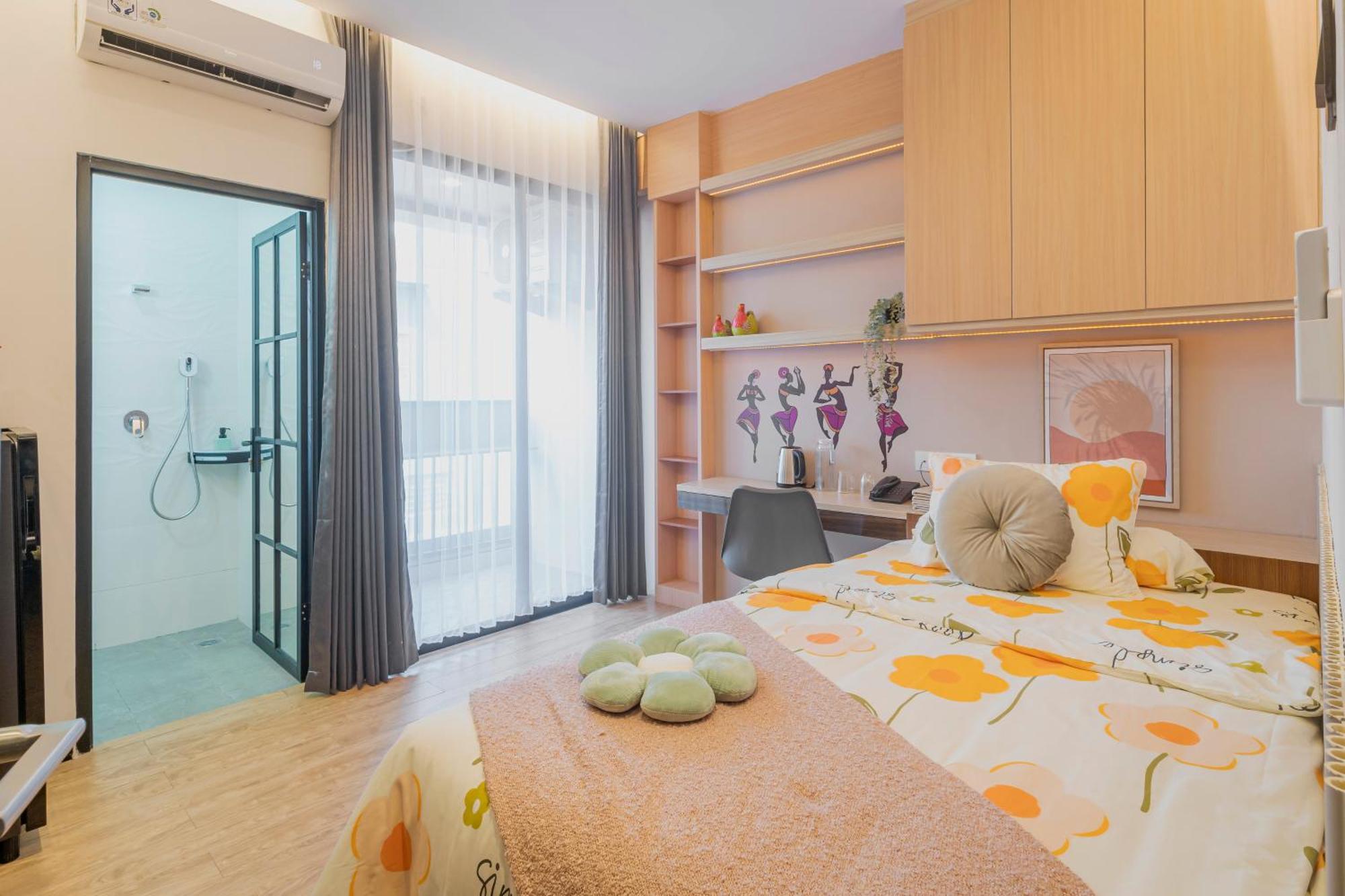 Stay.Vie Hotel สุราบายา ภายนอก รูปภาพ